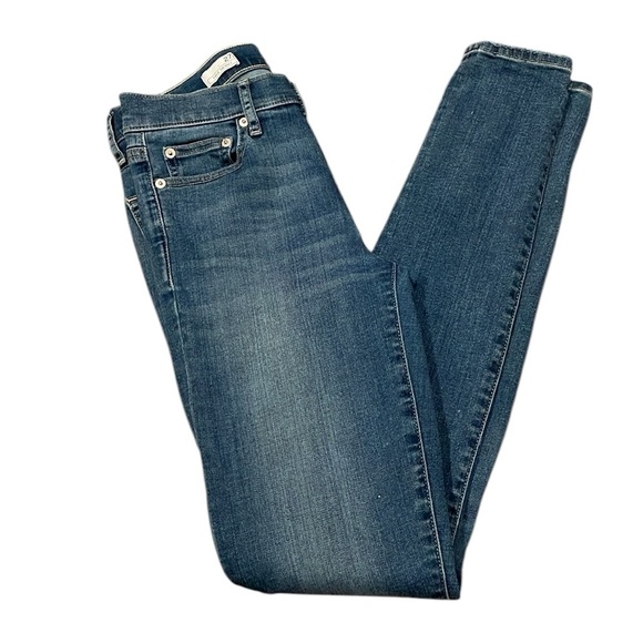 Gap True Skinny Long Vintage Midrise‎ Jeans - Picture 1 of 7